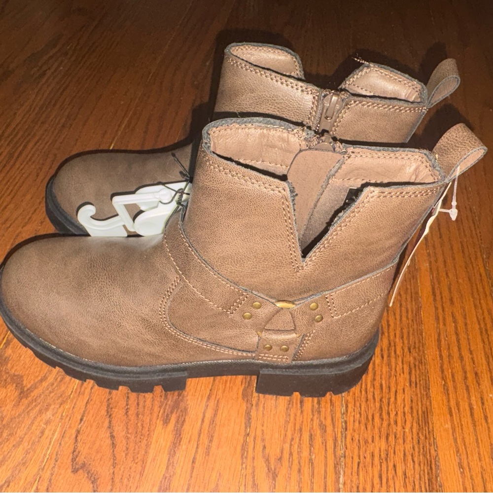 Justice Boots Girls Size 4 Brown Zipper Man Made NWT Never Worn